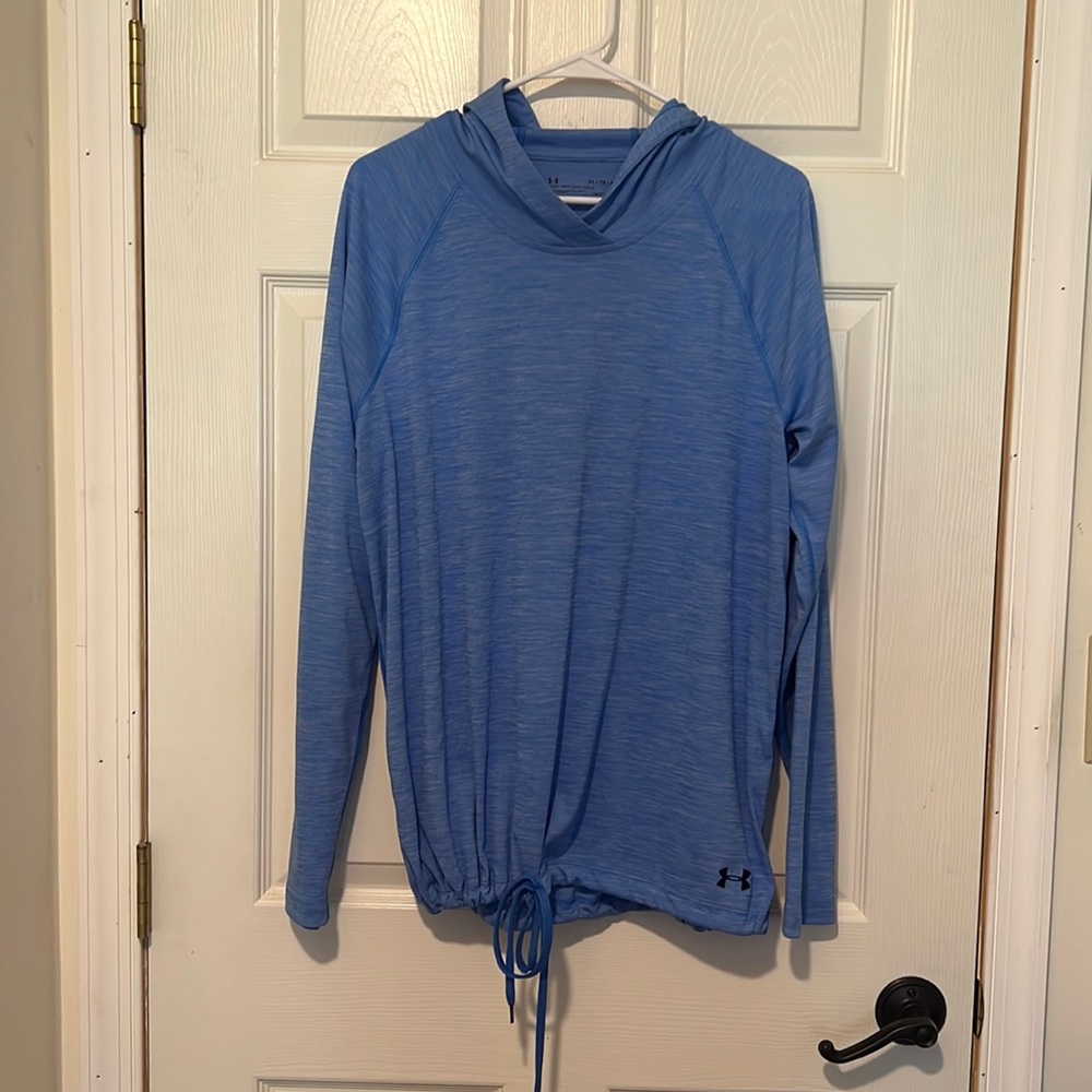 NWOT Under Amour women’s long sleeve shirt